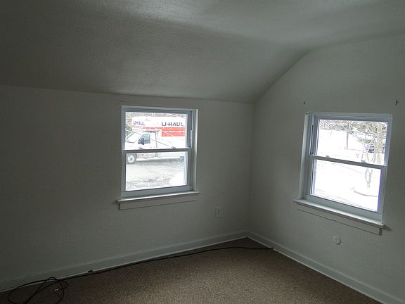 2nd floor 1st room