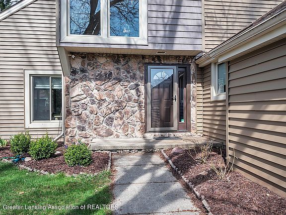 3rd image of 1851 Wyngarden Ln