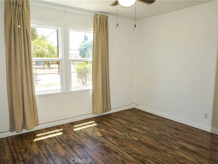 23003 Runnymede St — Photo 16
