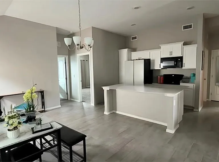 12817 Col Charles Branson Dr — Photo 3