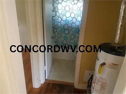 114 Old Hinton Rd. - B — Photo 3