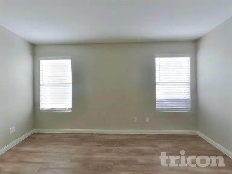 7020 Overhill Ave — Photo 6