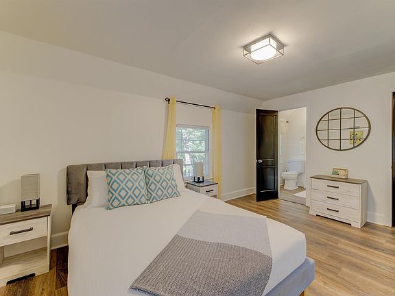 5th image of 1623 Brennen Rd APT 1