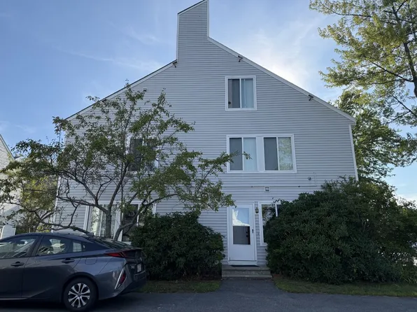 18 Ocean St Suite 2, South Portland, ME 04106
