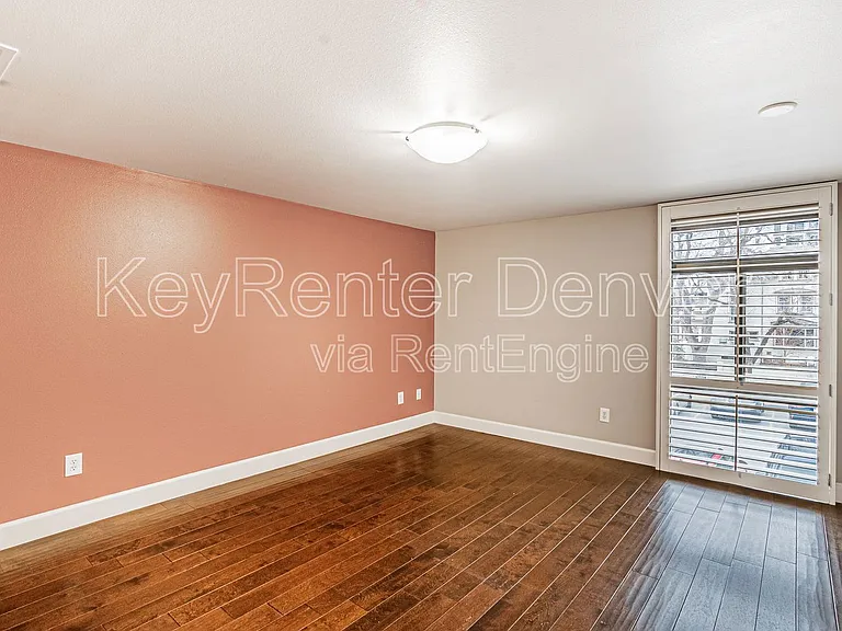 800 N Pearl St #202 — Photo 14