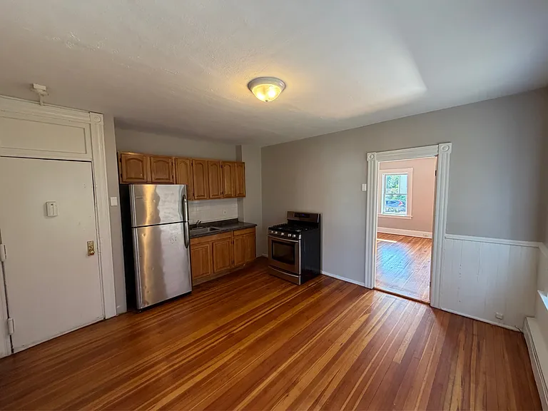 103 Gold St #1A — Photo 5