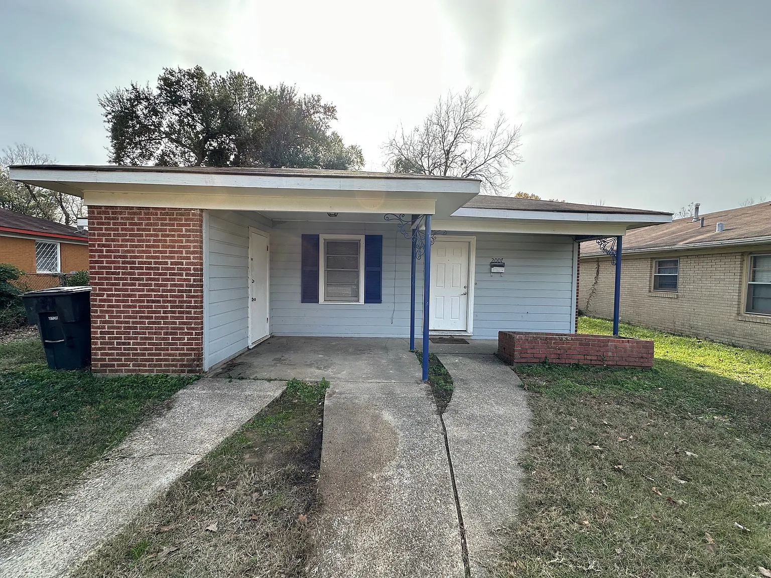 4 bed, 1375 sqft, $1,200 — Photo 1