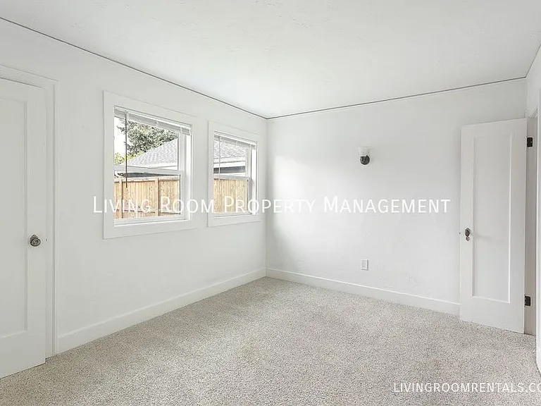 4451 SE 29th Ave — Photo 12