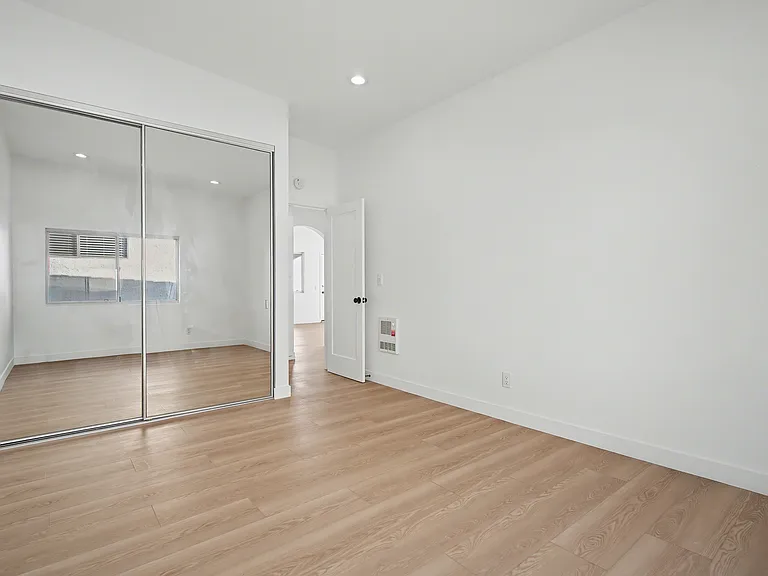 1454 Monterey Blvd #H — Photo 12