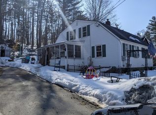 11 Orchard St, Raymond, NH 03077