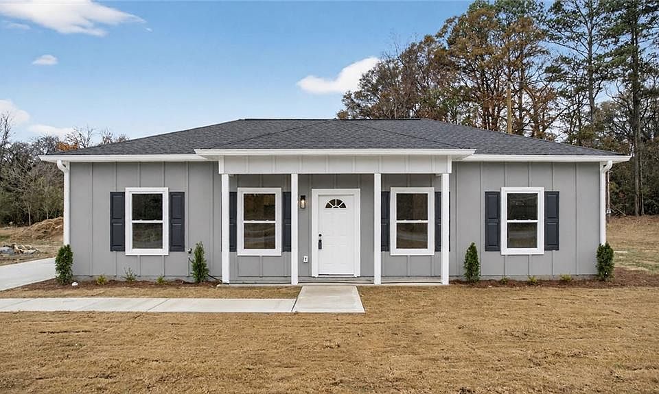 1st image of 47 Brownlow Dr