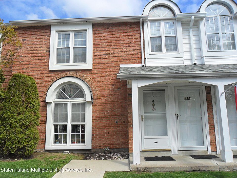 1st image of 32 Village Ln #A