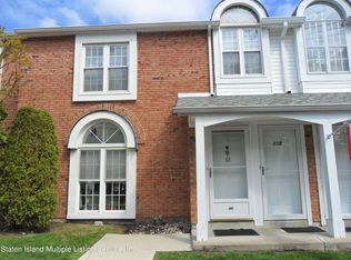 32 Village Ln #A, Staten Island, NY 10312