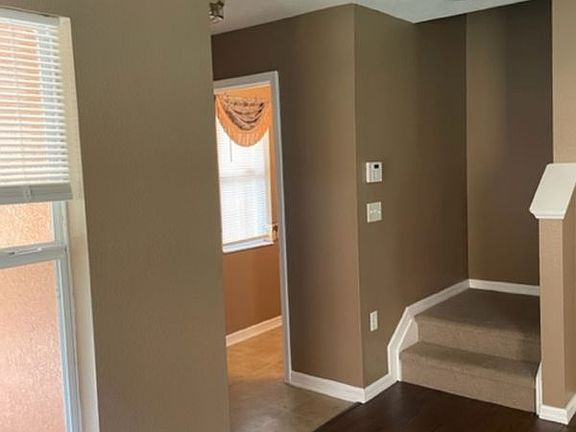 4th image of 10934 Johanna Ave