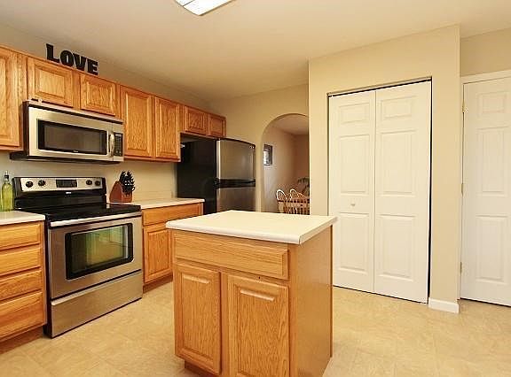5th image of 6369 Greenhaven Ave