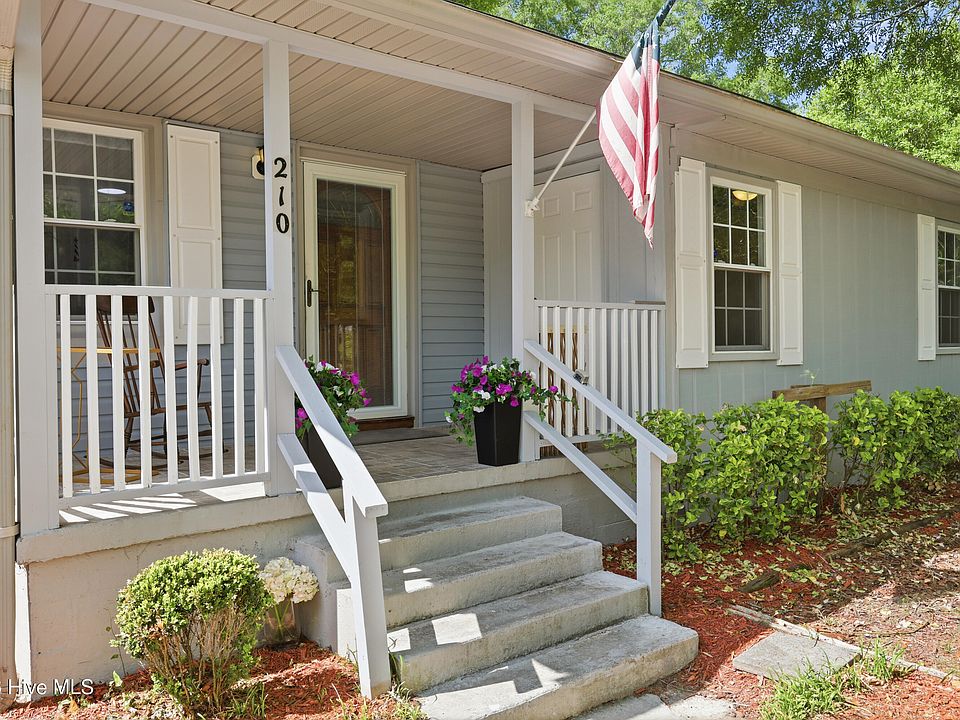 1st image of 210 Rutledge Drive