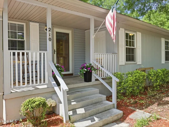 210 Rutledge Drive, Wilmington, NC 28412