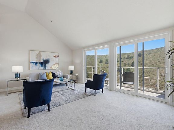2nd image of 855 Mountain View Dr APT 4