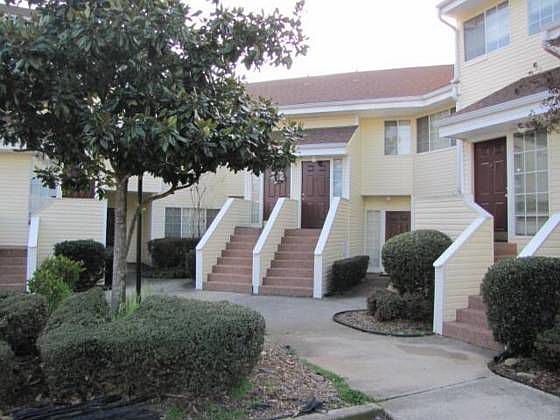 2nd image of 1155 Old Monrovia Rd NW APT 3L
