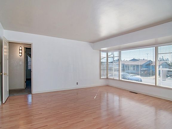 3rd image of 6562 Zena Dr