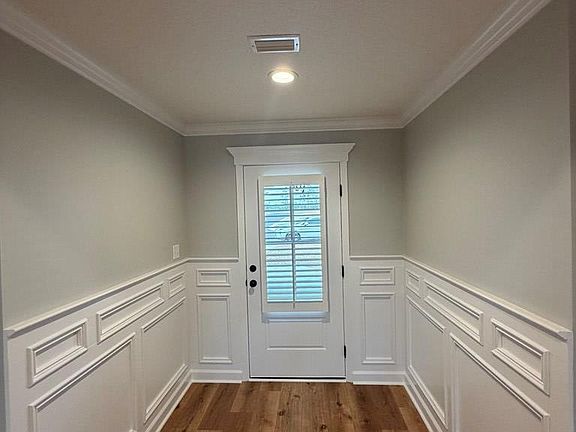 3rd image of 4552 Brinlee Way