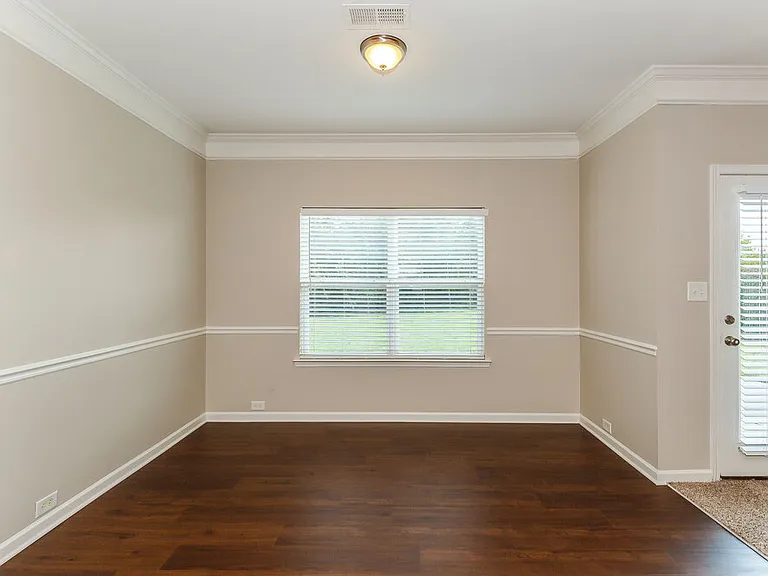 5721 Verrazano Dr — Photo 5