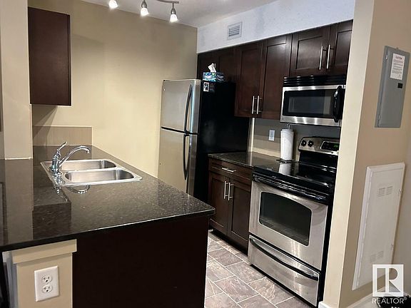 3rd image of 530 Watt Blvd SW #215