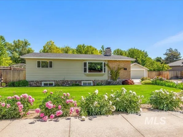 966 N Edgewood Ln, Eagle, ID 83616