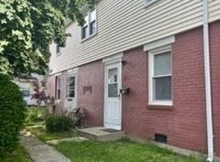 69 High Ridge Dr, Bridgeport, CT 06606