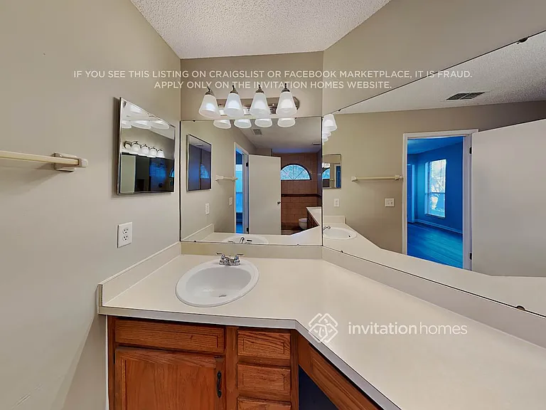 1562 Candice Ct — Photo 16