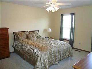 5th image of 13938 S Bristlecone Dr #A