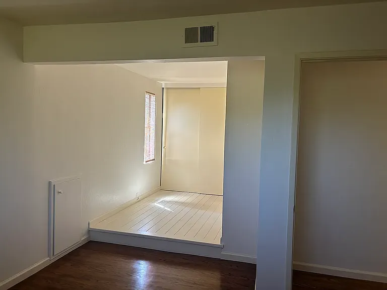 675 Erie Dr — Photo 13