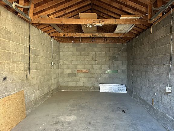 5th image of 3709 Pollard St