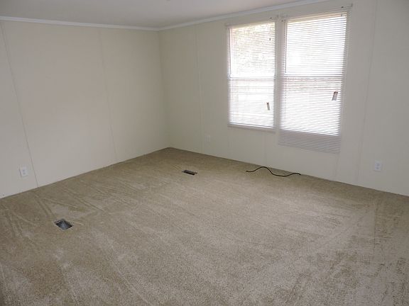 2nd image of 110 Fernwood Dr