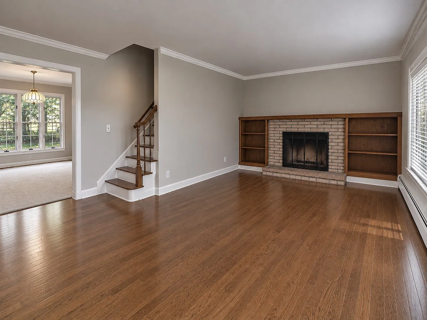 4 bed, $4,000 — Photo 2