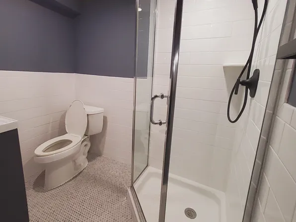 285 Born Street image 4 of 41