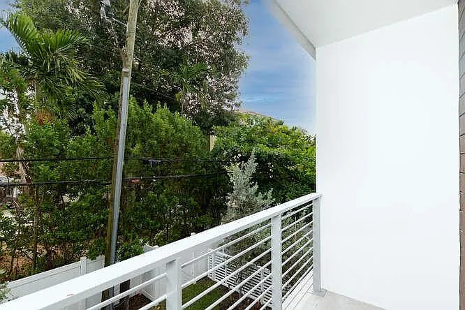 700 NE 14th Ave #206 — Photo 31