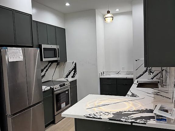 3rd image of 1257 9th Ave APT 5