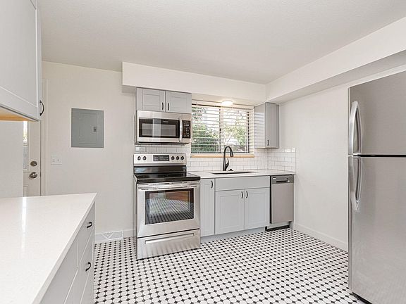 Spacious kitchen everything is new!
