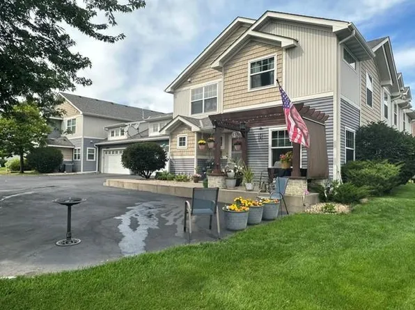 22295 Cameo Ct, Forest Lake, MN 55025