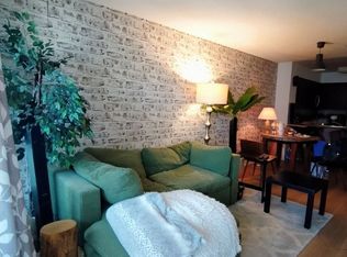 30 Grand Trunk Cres #30, Toronto, ON M5J 3A4