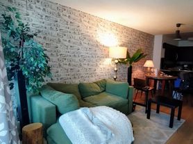 30 Grand Trunk Cres