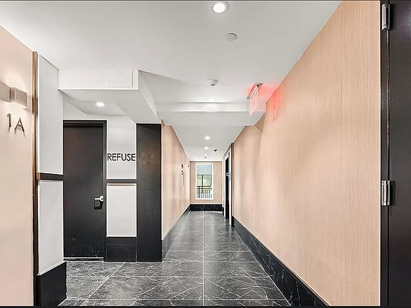 5th image of 45 Lenox Rd #5FF