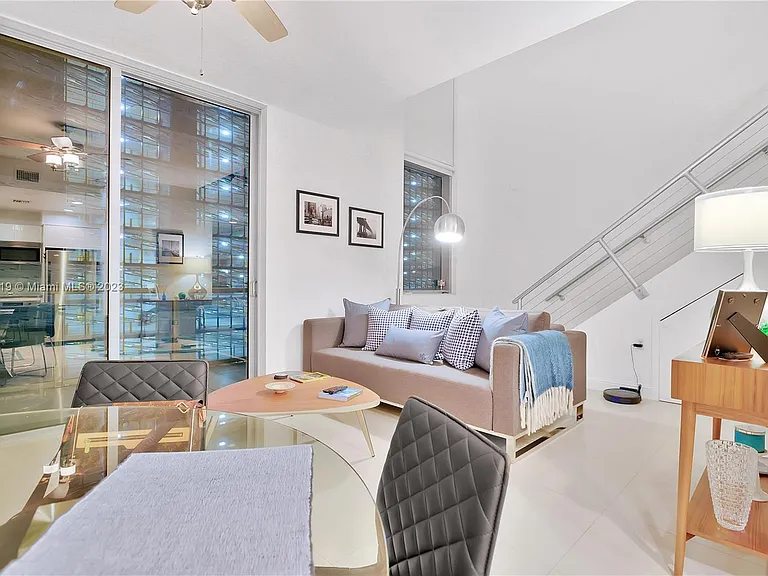 1060 Brickell Ave #405 — Photo 9