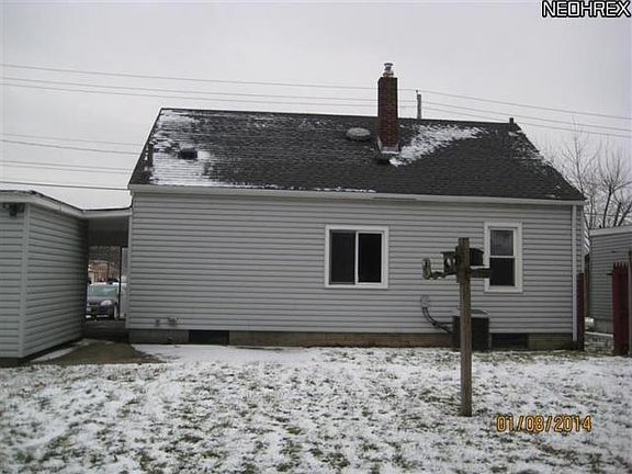 2nd image of 808 Whipple Ave NW