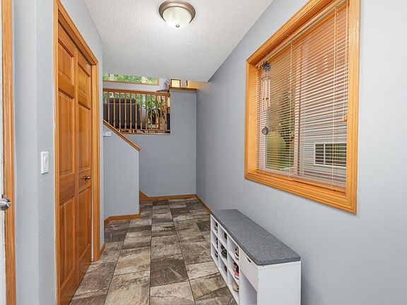 5th image of 3410 Spring Glen Cir NW
