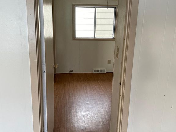 3rd image of 2258 W Central Ave