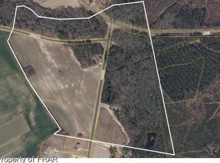7826 Chicken Rd, Lumberton, NC 28360