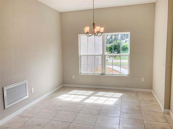 3rd image of 3336 Zoratoa Ave