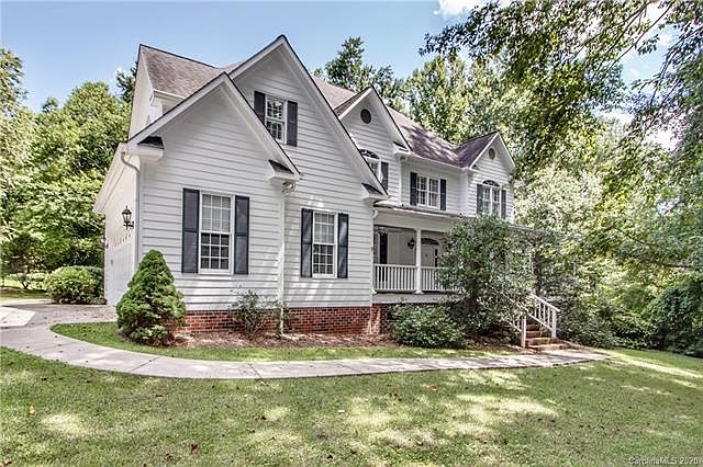1st image of 107 Brookmeade Dr
